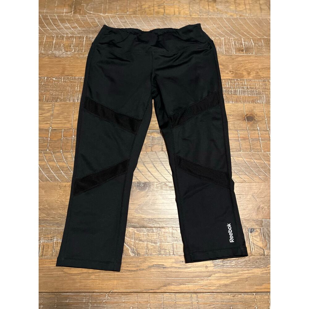 Reebok Women’s Capri Length Training Leggings Size Small Mesh Paneling Gym